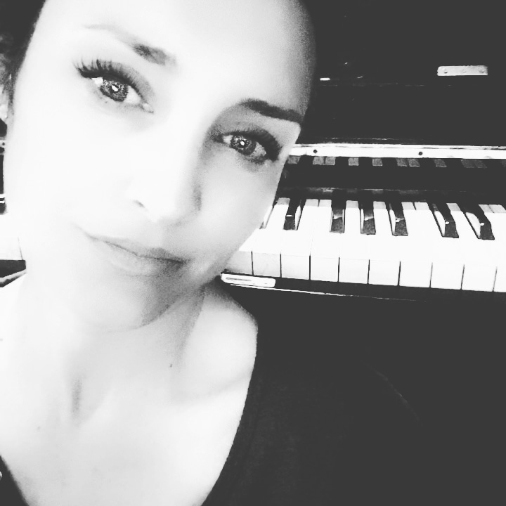 Charlotte Cantin, Piano